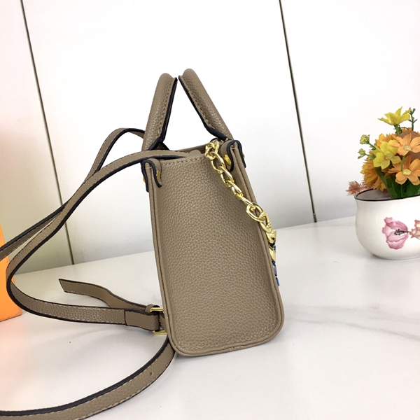 ルイヴィトンバッグ角部分ディテール